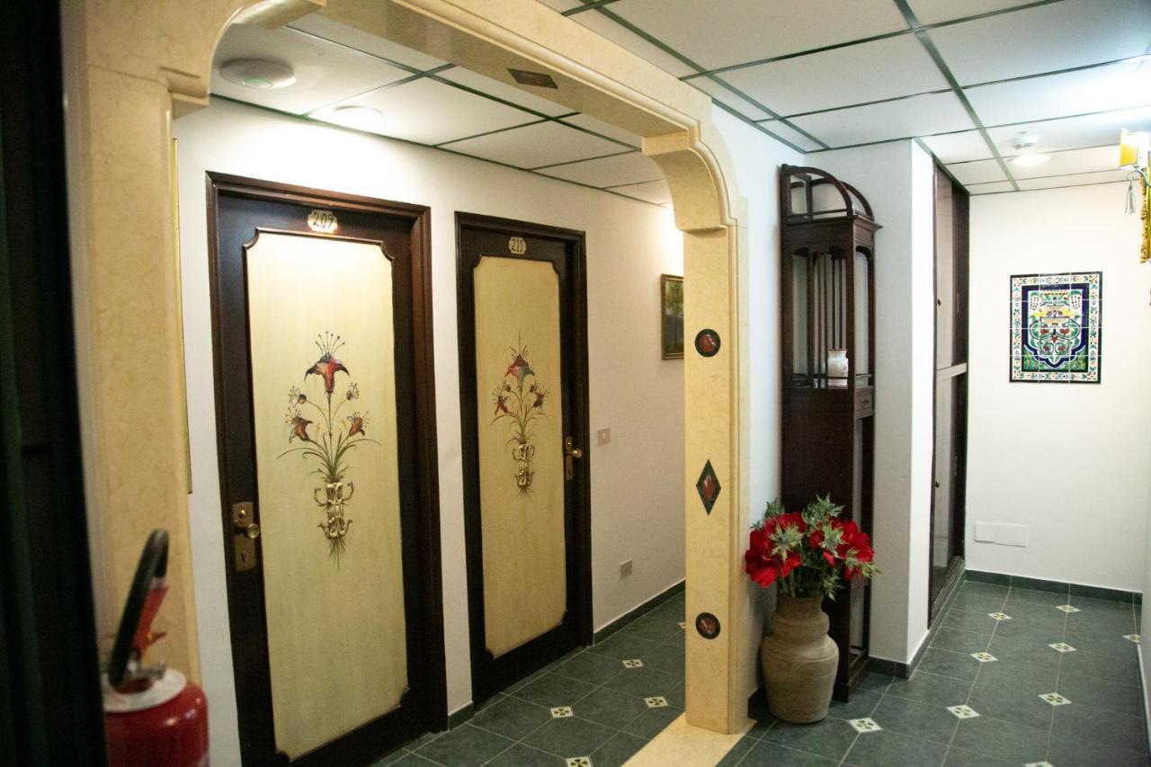 Hotel La Riva 3*