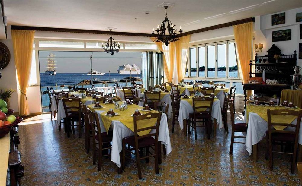 Hotel La Riva Giardini-Naxos
