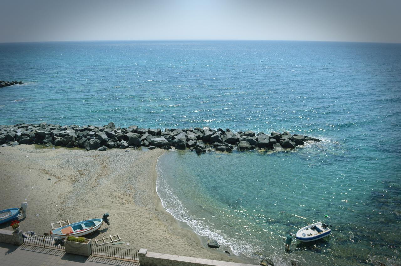 Hotel La Riva 3*