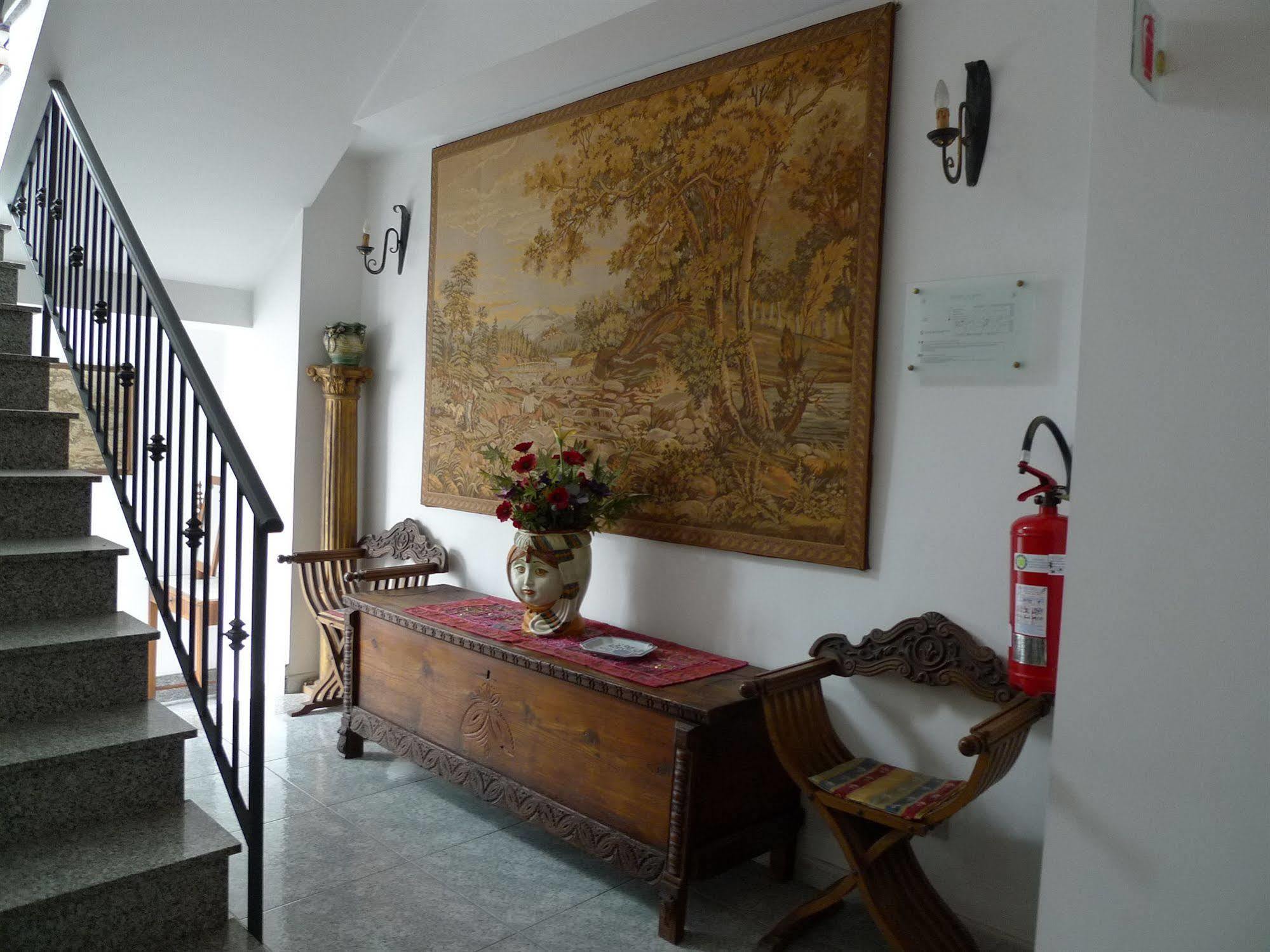La Riva Hotel