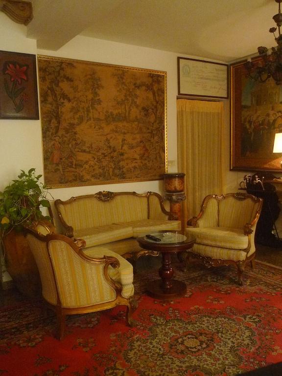Hotel La Riva 3*
