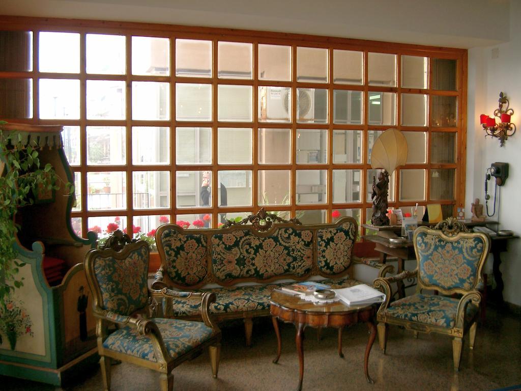 La Riva Hotel Giardini-Naxos